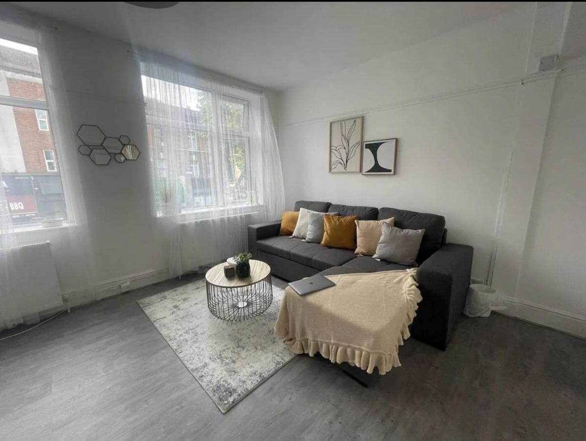 Апартаменти Charming 2 Bed Flat On Tower Bridge Лондон Екстер'єр фото